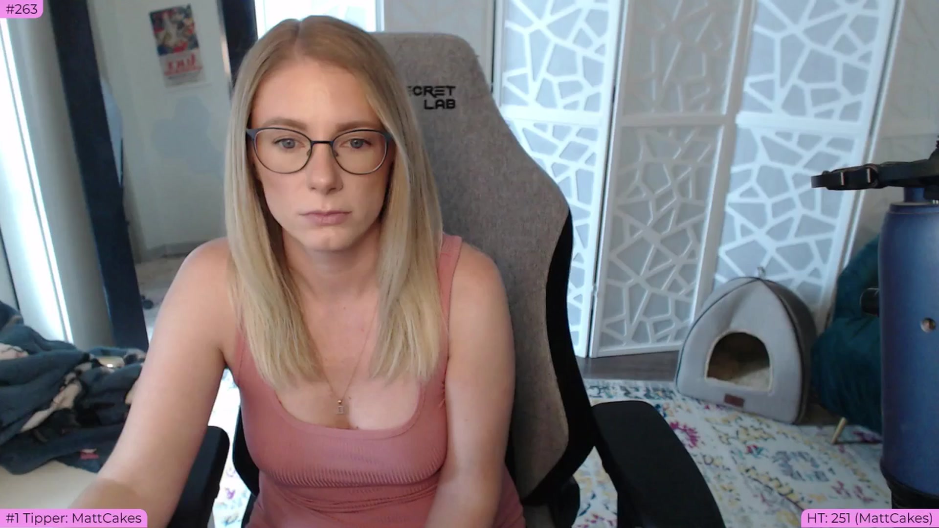 Gallery image thumbnail from Teecake's myfreecams stream on, 06/04/2024, 17:18 image 3 of 20