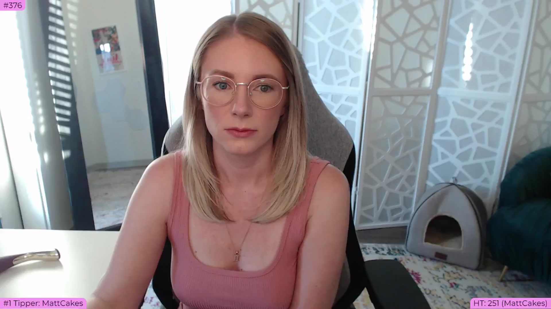 Gallery image thumbnail from Teecake's myfreecams stream on, 06/06/2024, 03:14 image 3 of 20