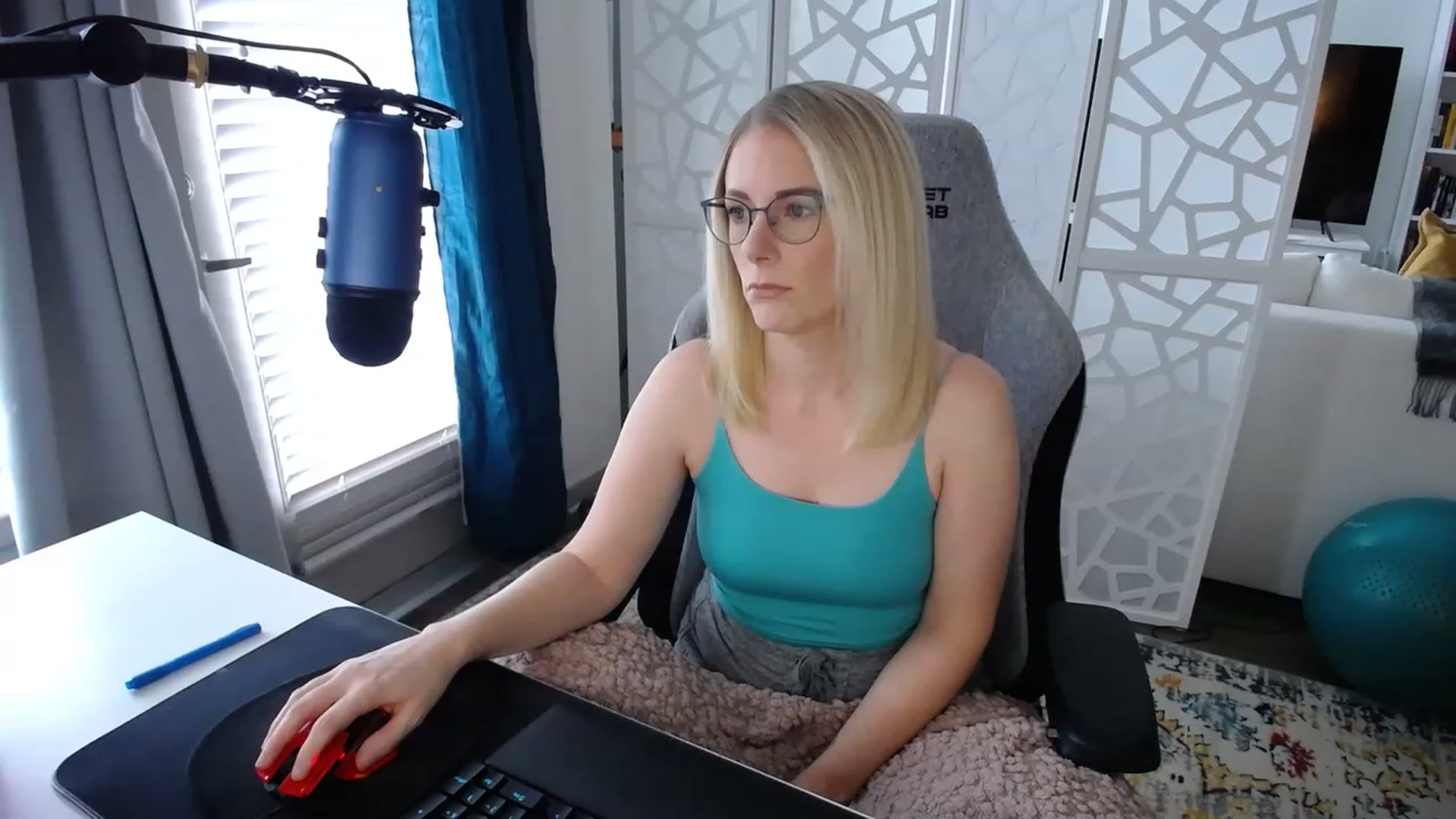 Gallery image thumbnail from TeecakeAvery's myfreecams stream on, 01/31/2023, 18:44 image 17 of 20