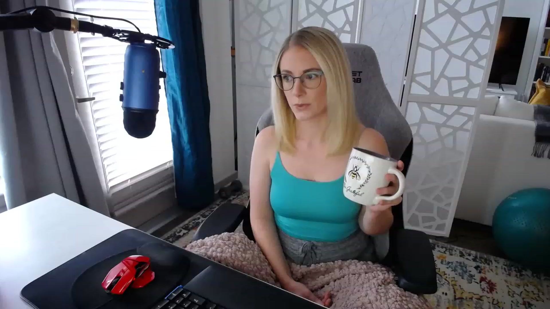 Gallery image thumbnail from TeecakeAvery's myfreecams stream on, 01/31/2023, 18:44 image 11 of 20