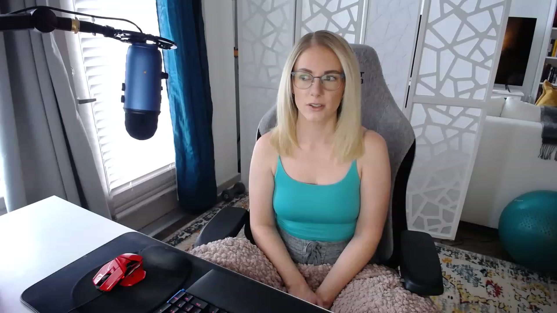 Gallery image thumbnail from TeecakeAvery's myfreecams stream on, 01/31/2023, 18:44 image 13 of 20