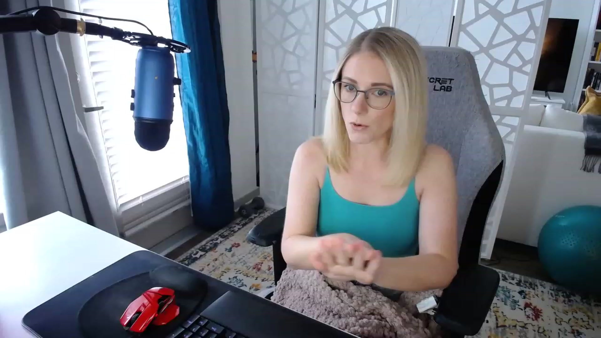 Gallery image thumbnail from TeecakeAvery's myfreecams stream on, 01/31/2023, 21:03 image 6 of 20