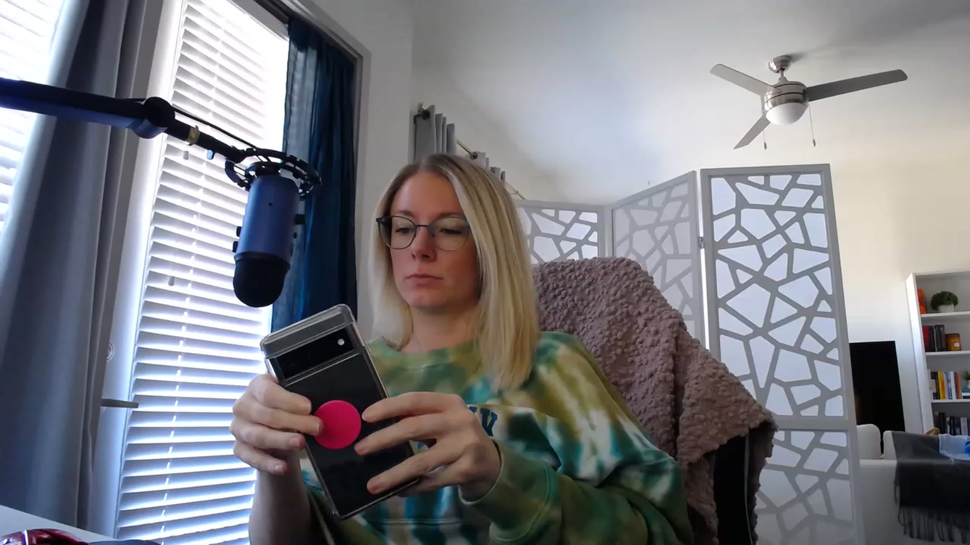 Gallery image thumbnail from TeecakeAvery's myfreecams stream on, 02/12/2023, 19:32 image 13 of 20