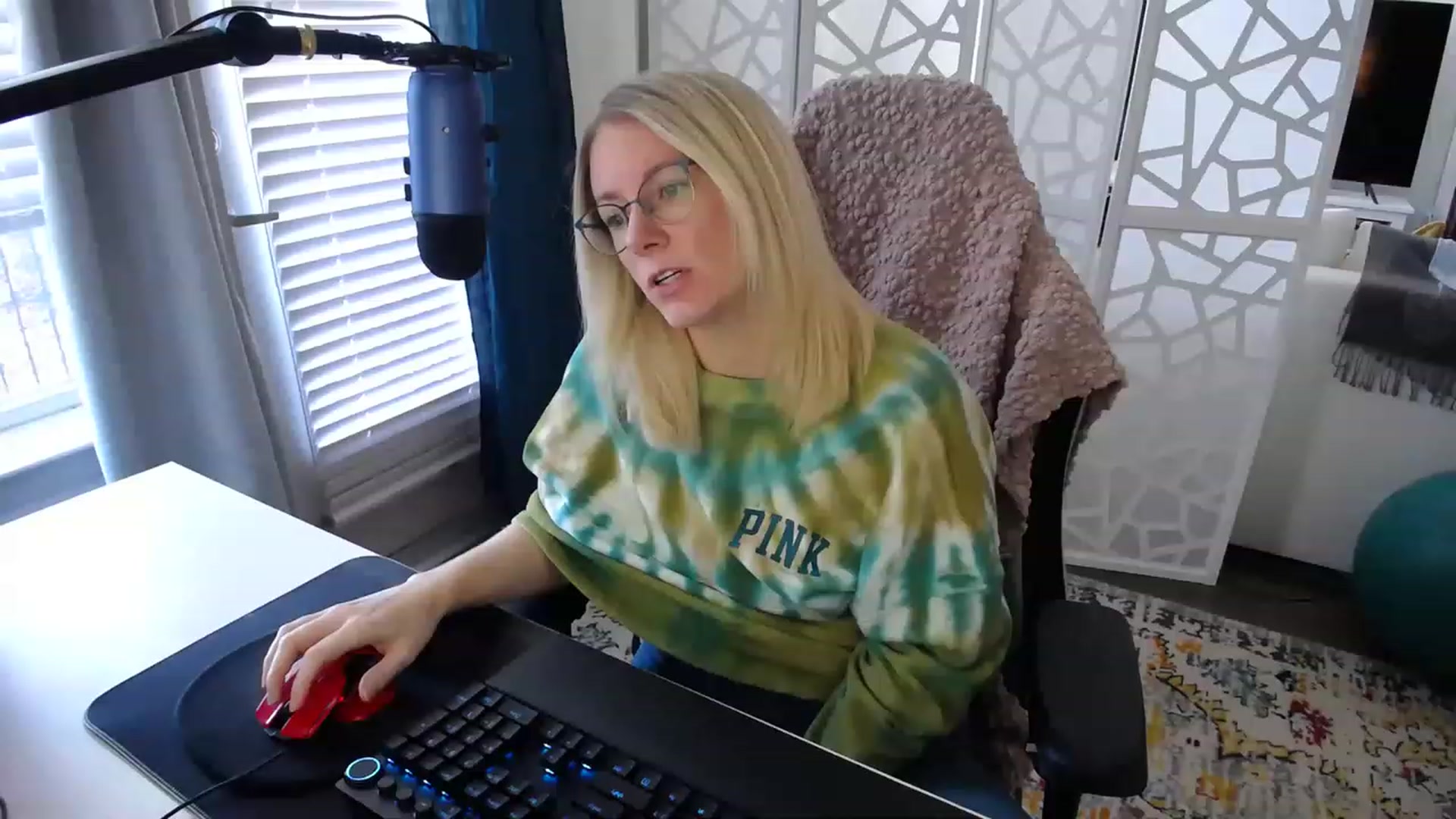 Gallery image thumbnail from TeecakeAvery's myfreecams stream on, 02/12/2023, 19:32 image 12 of 20