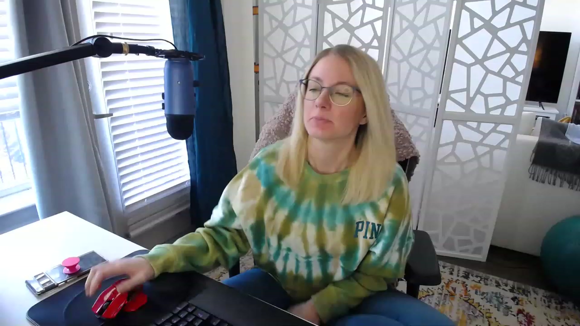 Gallery image thumbnail from TeecakeAvery's myfreecams stream on, 02/12/2023, 19:32 image 5 of 20