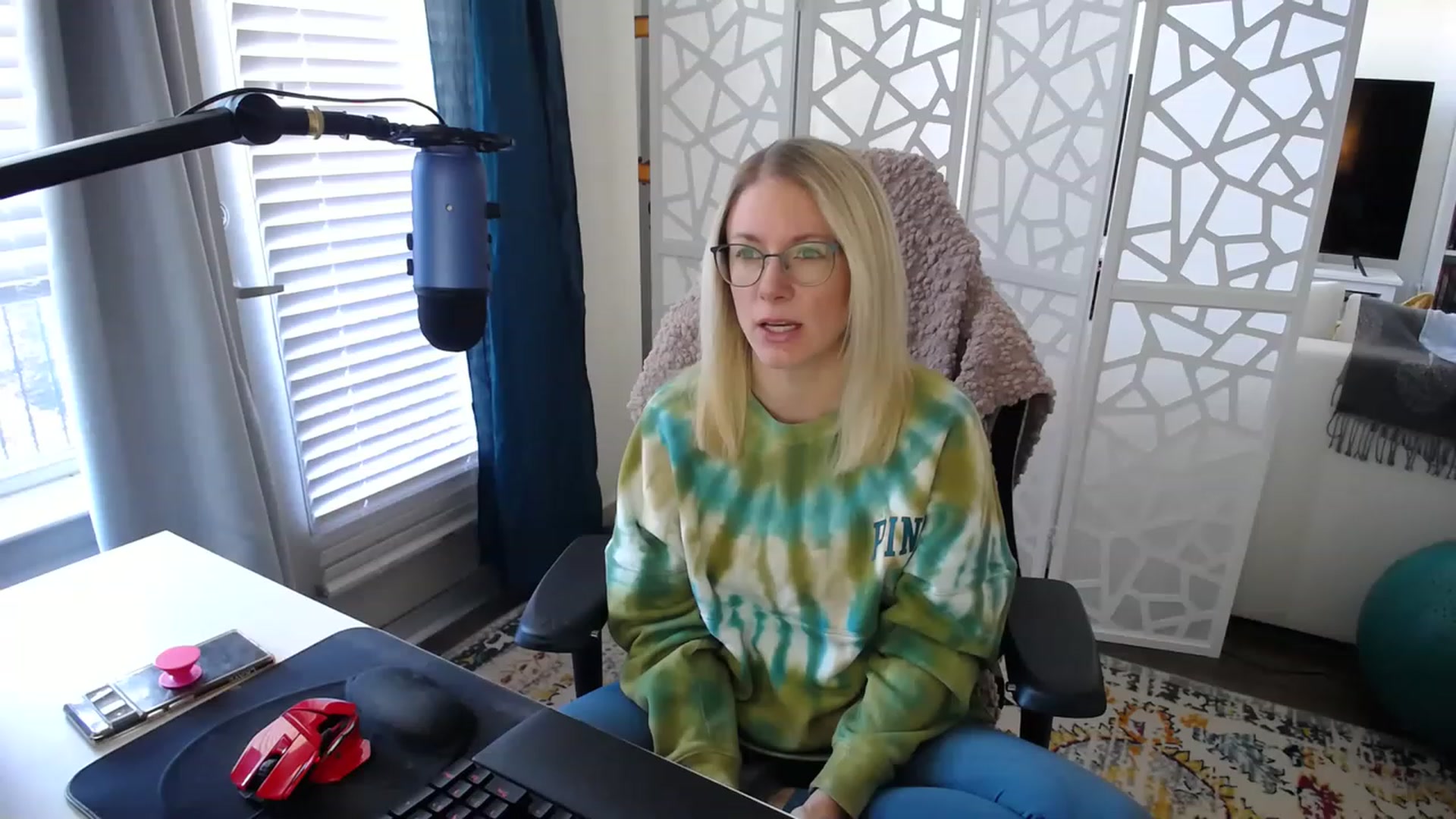 Gallery image thumbnail from TeecakeAvery's myfreecams stream on, 02/12/2023, 19:32 image 4 of 20