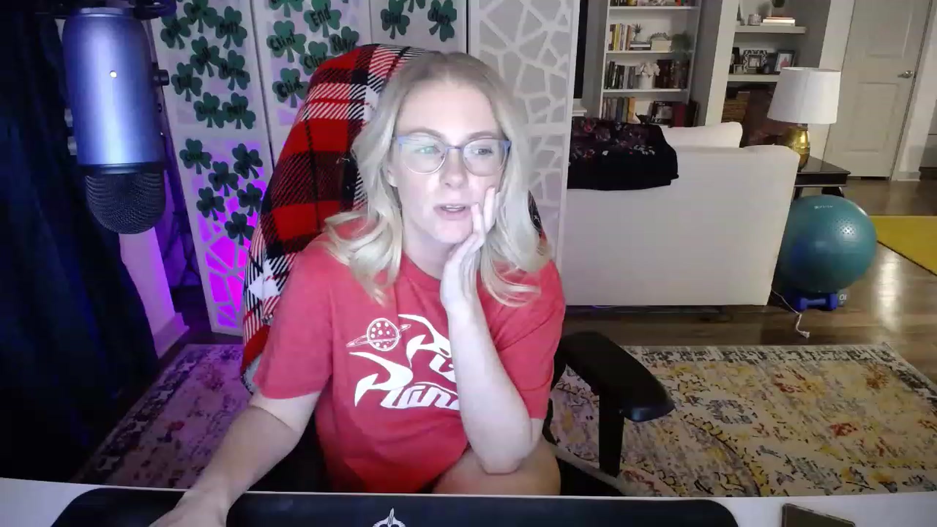 Gallery image thumbnail from TeecakeAvery's myfreecams stream on, 04/30/2023, 03:35 image 19 of 20