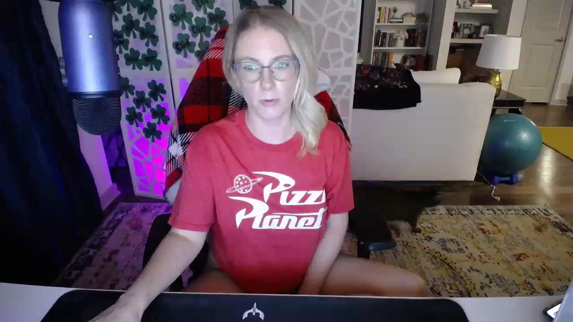 Gallery image thumbnail from TeecakeAvery's myfreecams stream on, 04/30/2023, 03:35 image 7 of 20