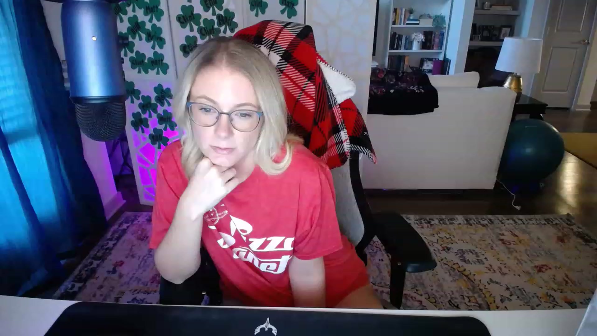 Gallery image thumbnail from TeecakeAvery's myfreecams stream on, 04/30/2023, 03:35 image 1 of 20