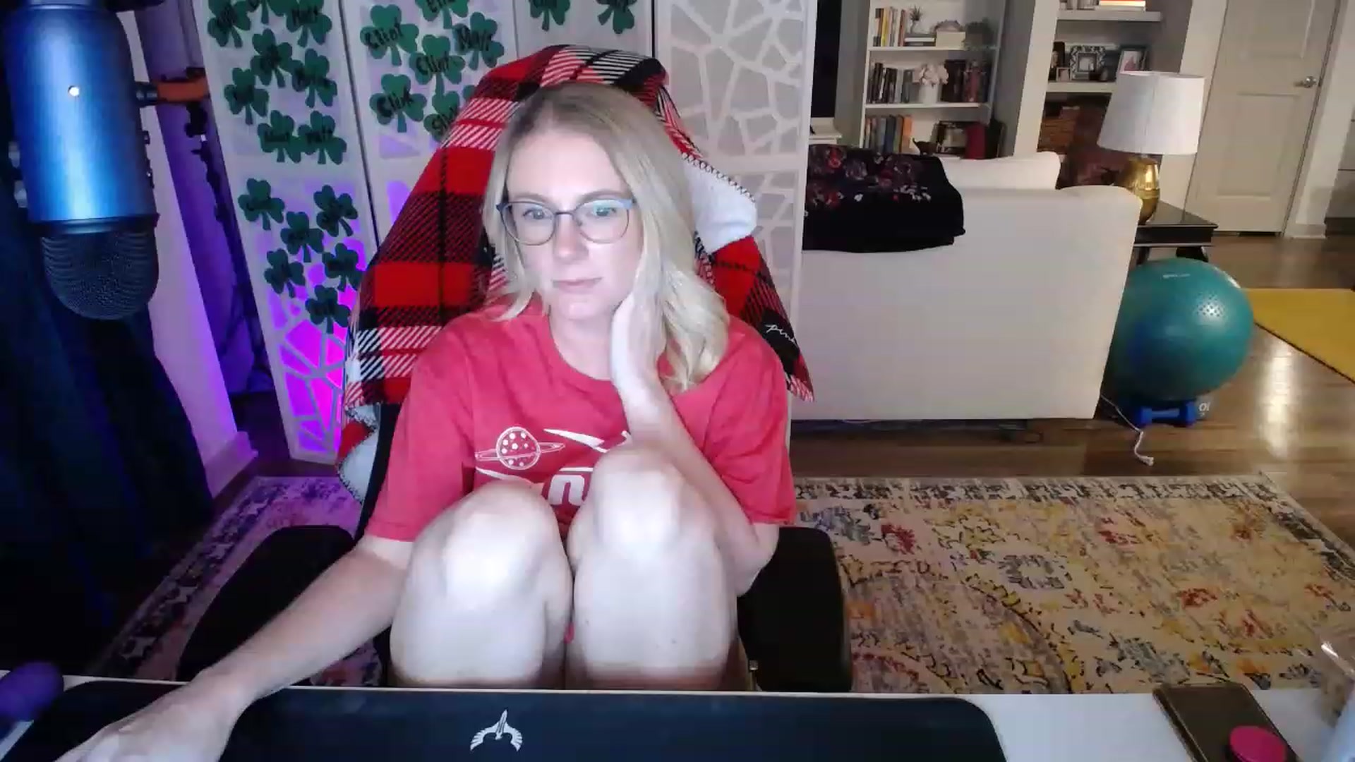 Gallery image thumbnail from TeecakeAvery's myfreecams stream on, 04/30/2023, 03:35 image 13 of 20