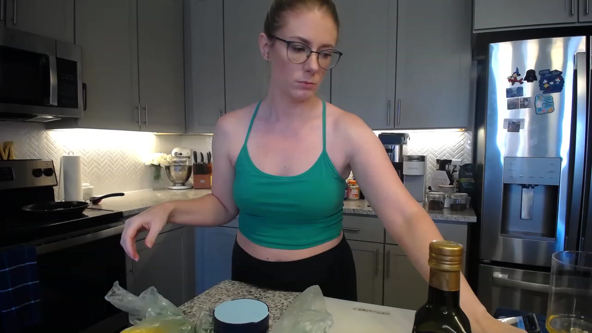 Gallery image thumbnail from TeecakeAvery's myfreecams stream on, 04/30/2023, 19:22 image 8 of 20
