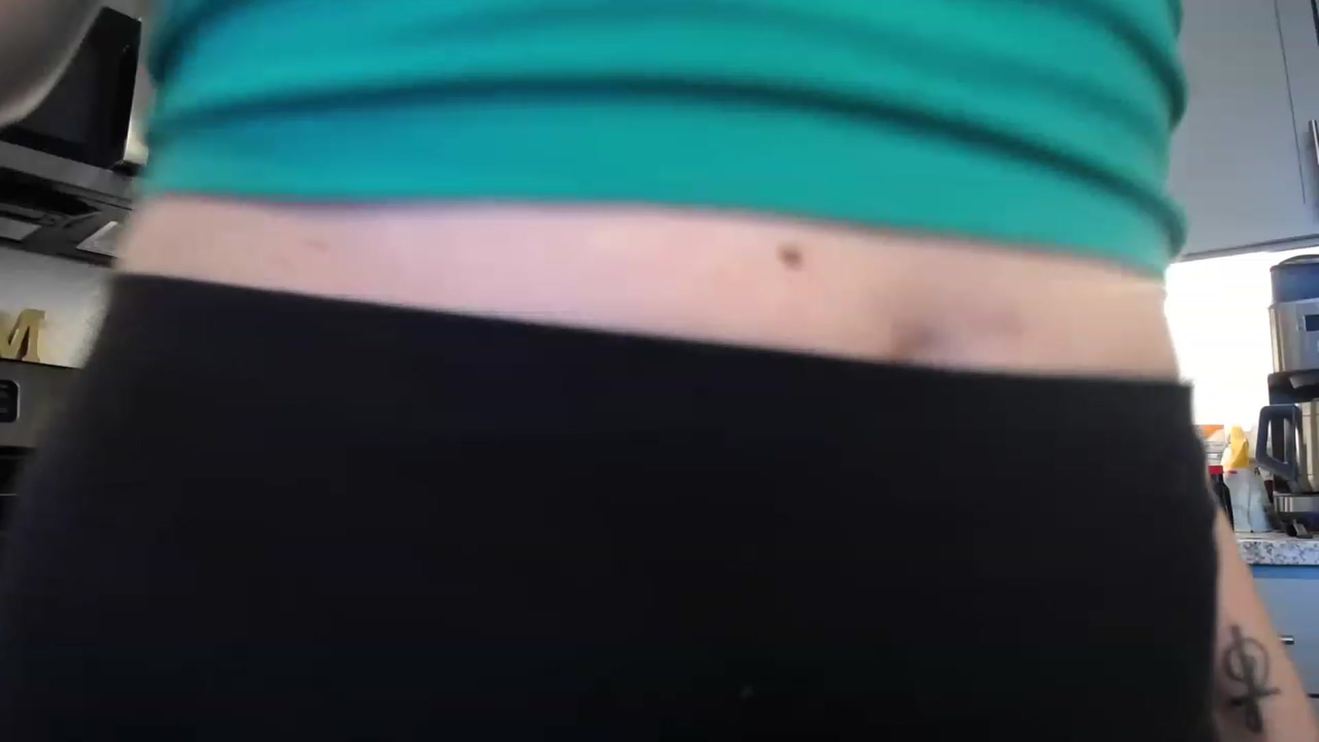 Gallery image thumbnail from TeecakeAvery's myfreecams stream on, 04/30/2023, 19:44 image 12 of 20