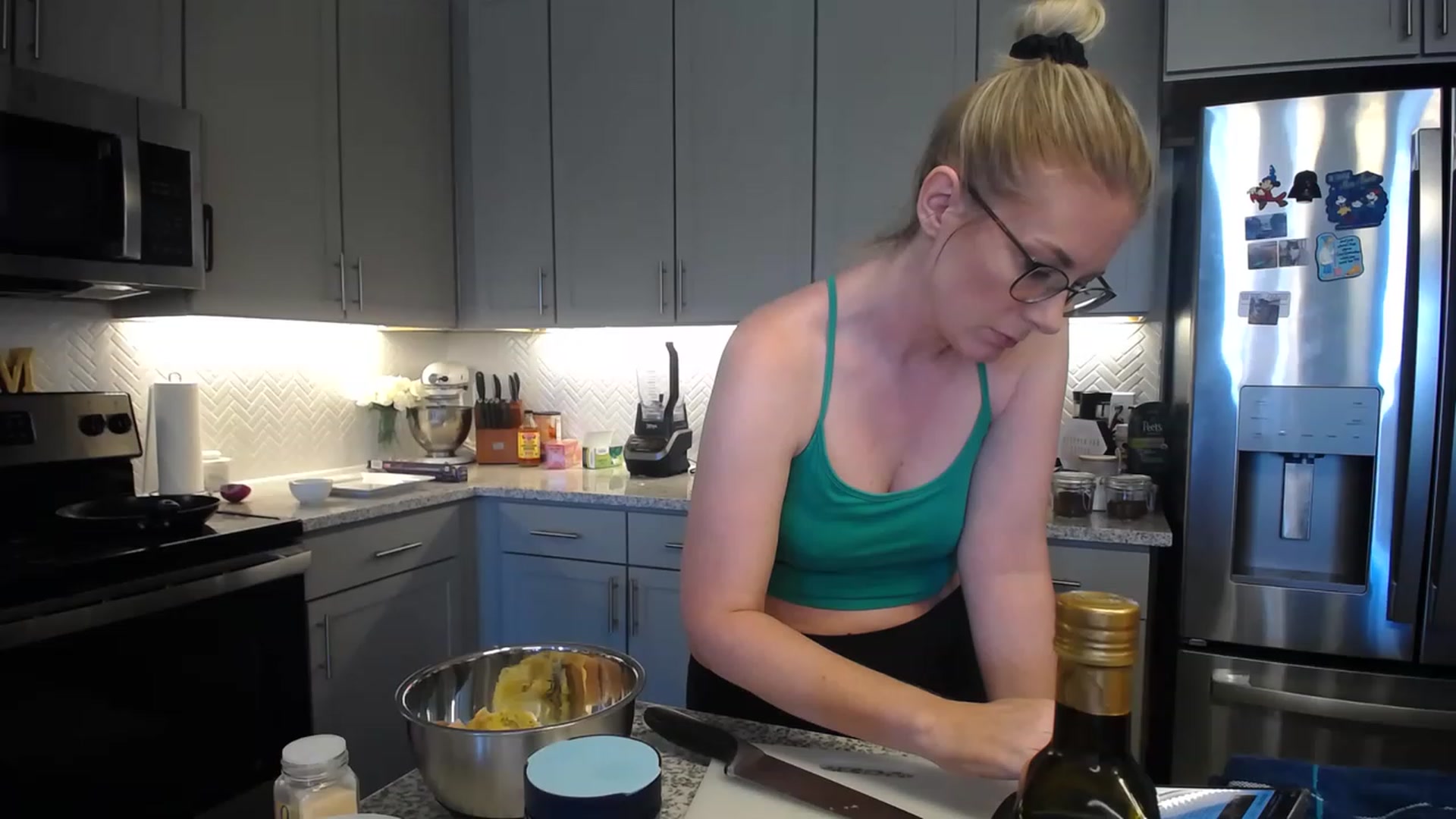 Gallery image thumbnail from TeecakeAvery's myfreecams stream on, 04/30/2023, 19:44 image 4 of 20