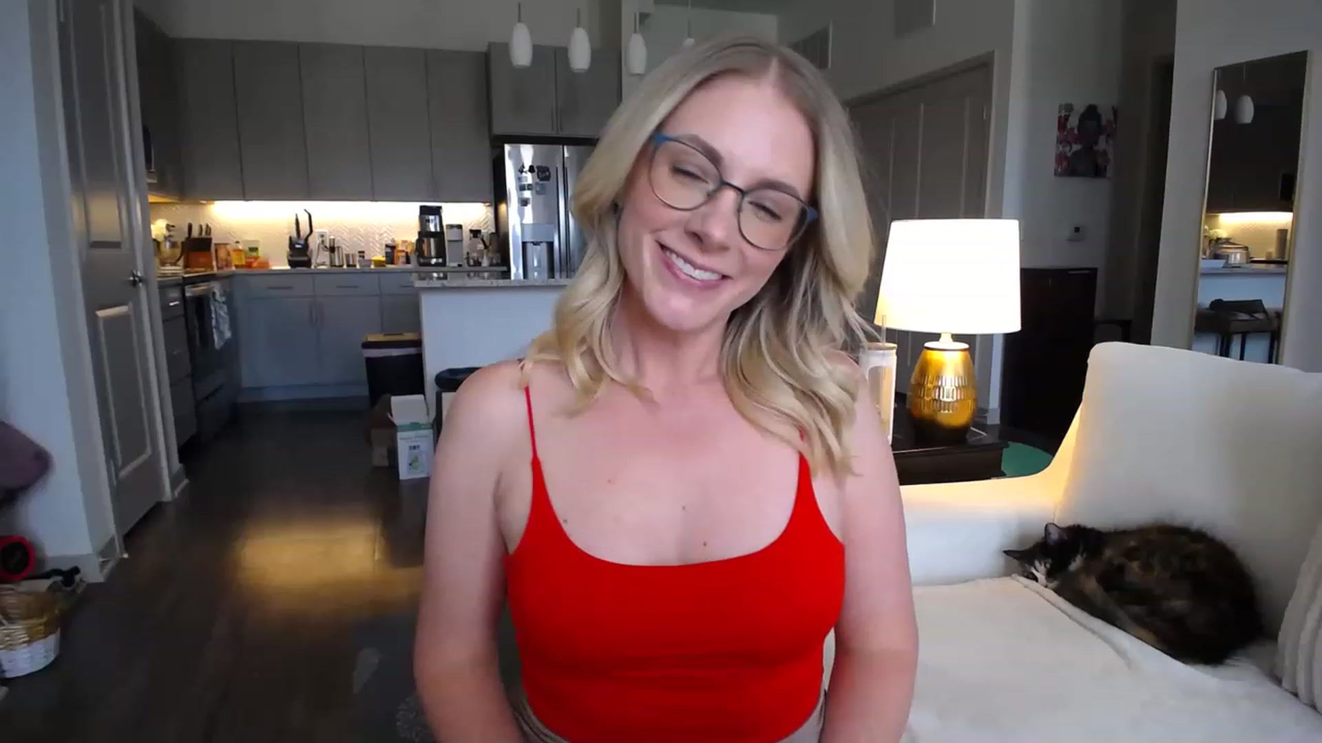 Gallery image thumbnail from TeecakeAvery's myfreecams stream on, 05/02/2023, 19:58 image 15 of 20