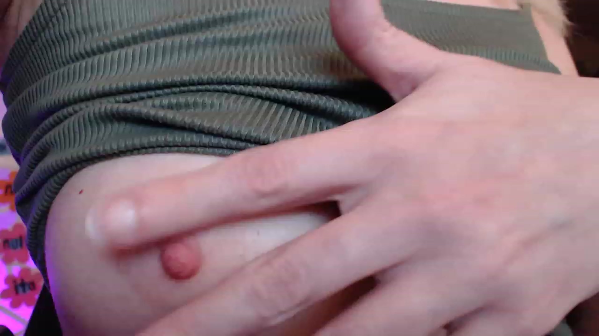 Gallery image thumbnail from TeecakeAvery's myfreecams stream on, 05/10/2023, 04:07 image 16 of 20