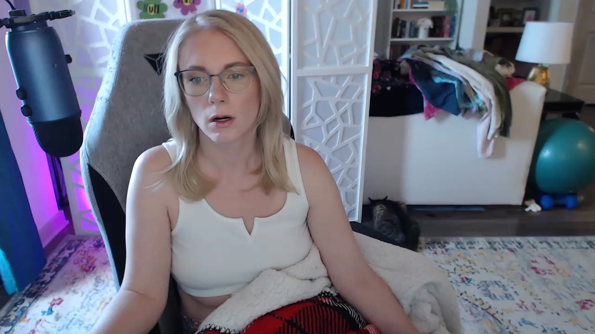 Gallery image thumbnail from TeecakeAvery's myfreecams stream on, 05/14/2023, 03:25 image 1 of 20