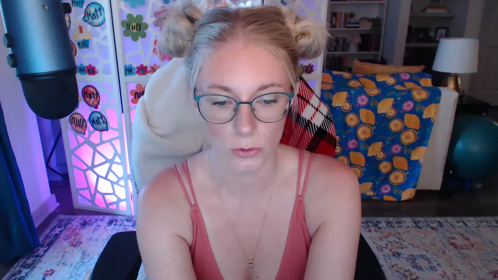 Gallery image thumbnail from TeecakeAvery's myfreecams stream on, 06/05/2023, 02:31 image 1 of 20