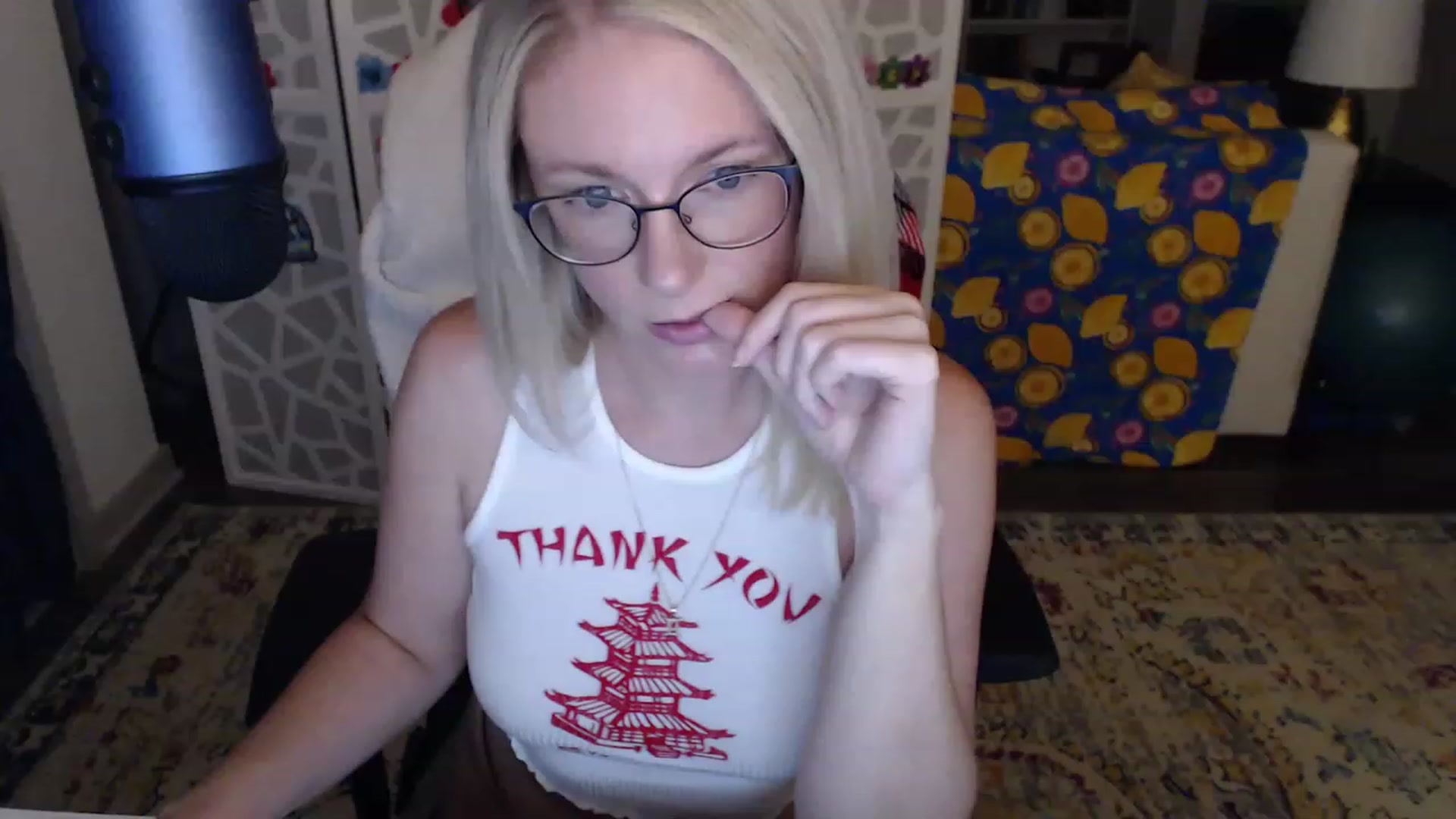 Gallery image thumbnail from TeecakeAvery's myfreecams stream on, 06/06/2023, 03:08 image 11 of 20