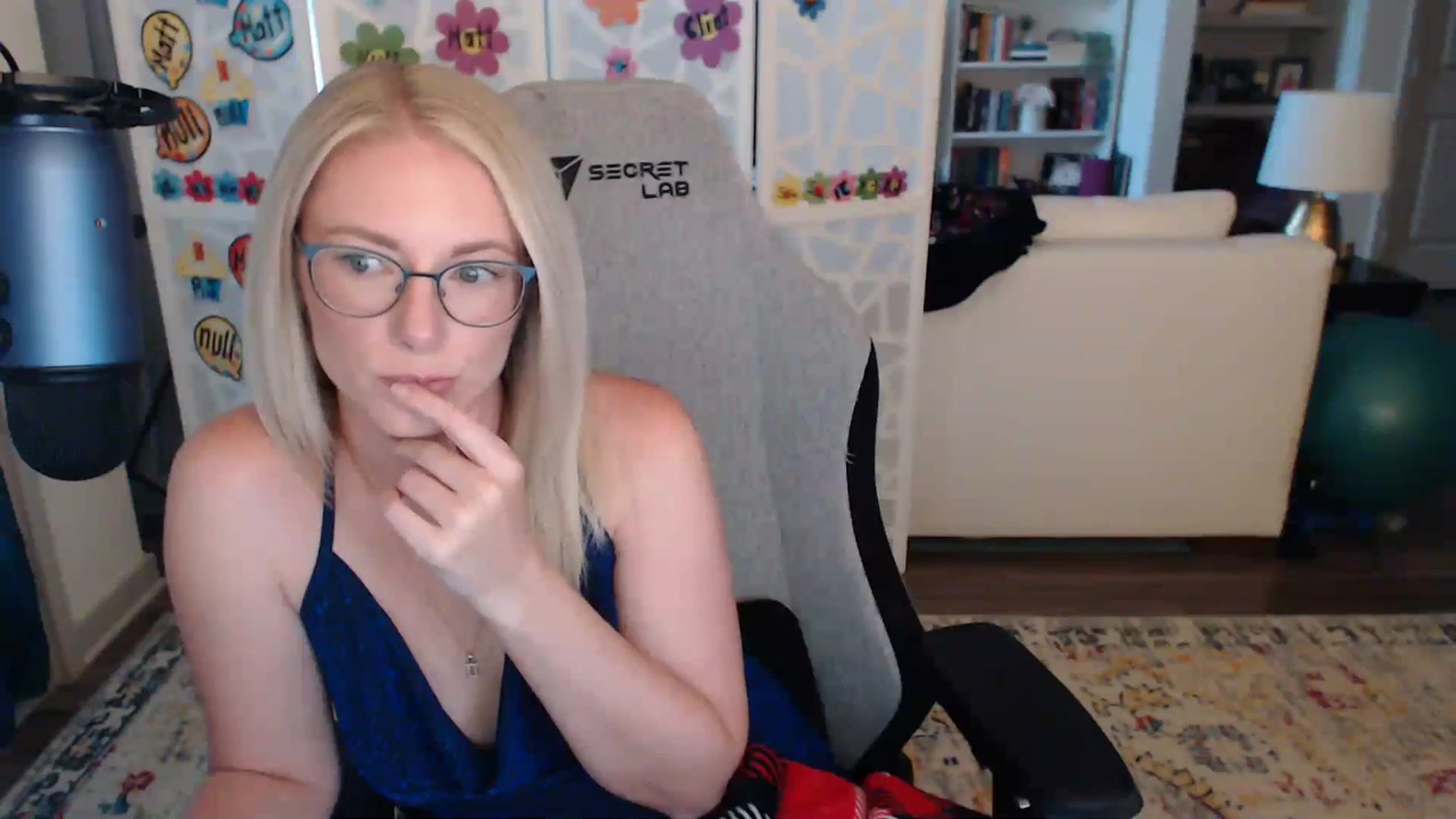Gallery image thumbnail from TeecakeAvery's myfreecams stream on, 06/10/2023, 04:13 image 2 of 20
