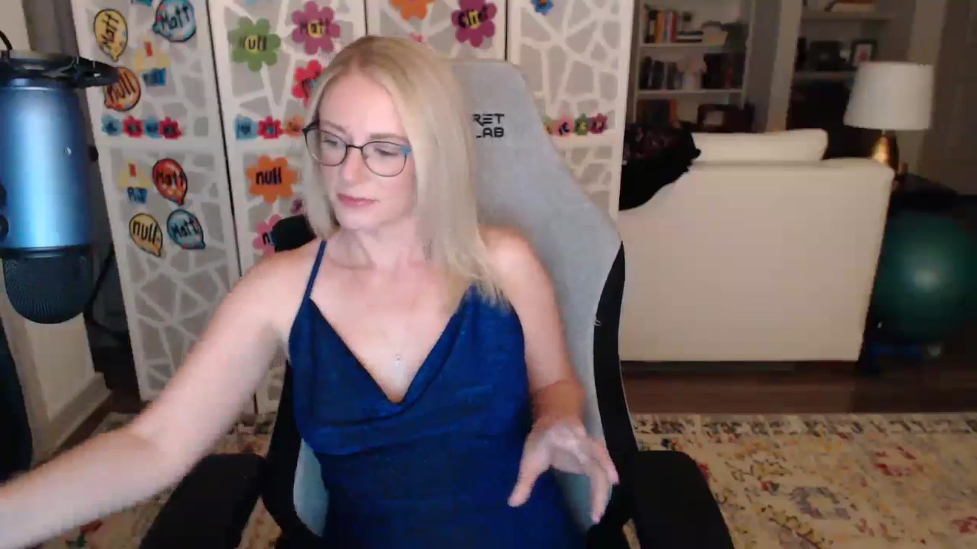 Gallery image thumbnail from TeecakeAvery's myfreecams stream on, 06/10/2023, 04:13 image 7 of 20