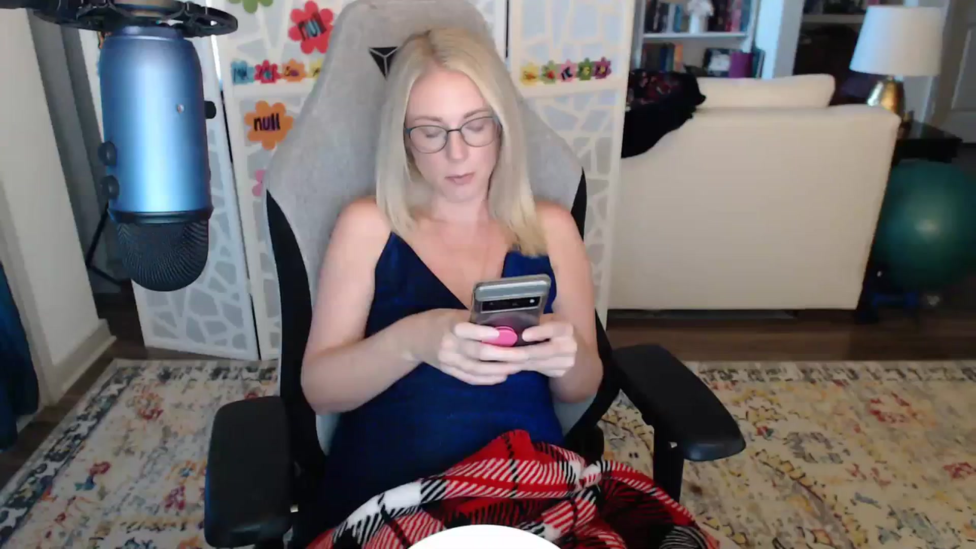 Gallery image thumbnail from TeecakeAvery's myfreecams stream on, 06/10/2023, 04:13 image 1 of 20
