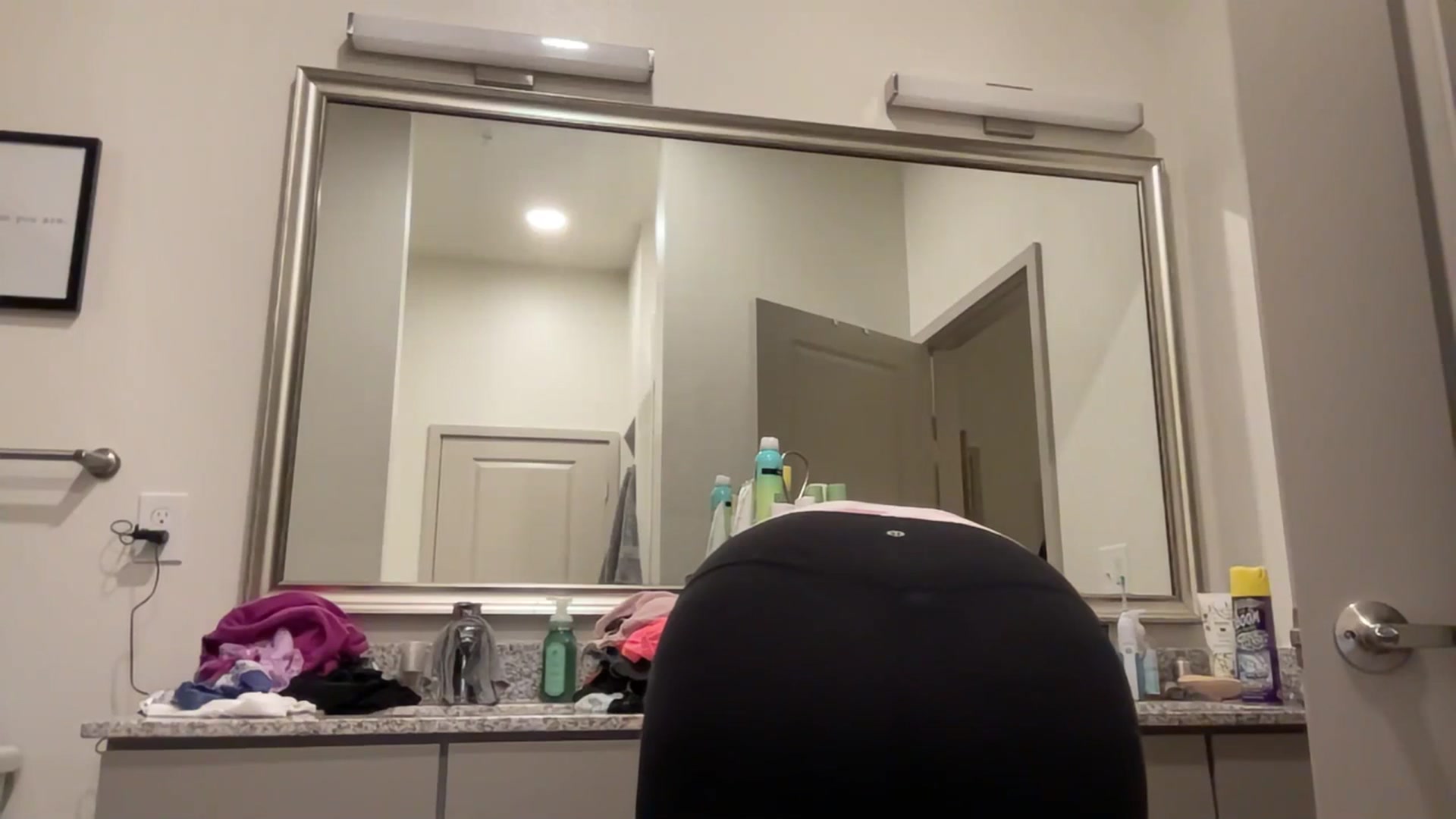 Gallery image thumbnail from TeecakeAvery's myfreecams stream on, 06/10/2023, 04:33 image 20 of 20