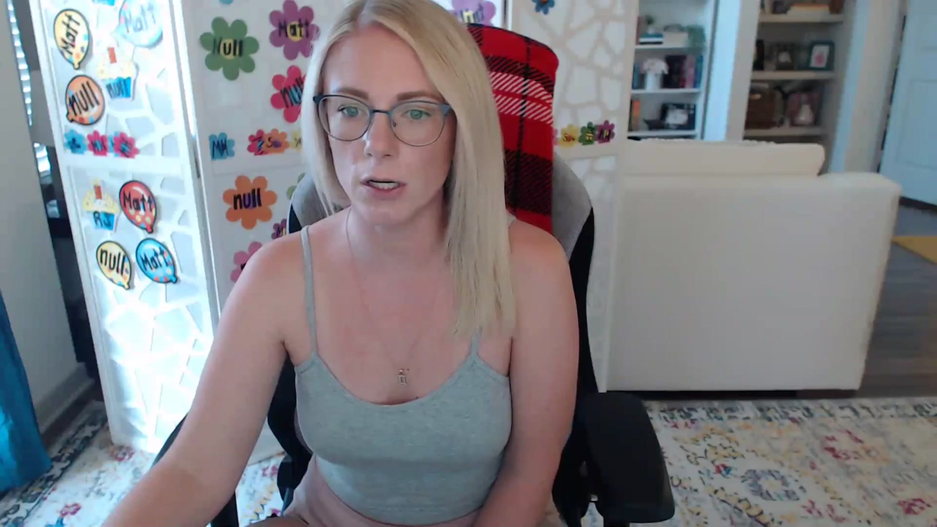 Gallery image thumbnail from TeecakeAvery's myfreecams stream on, 06/13/2023, 01:29 image 2 of 20