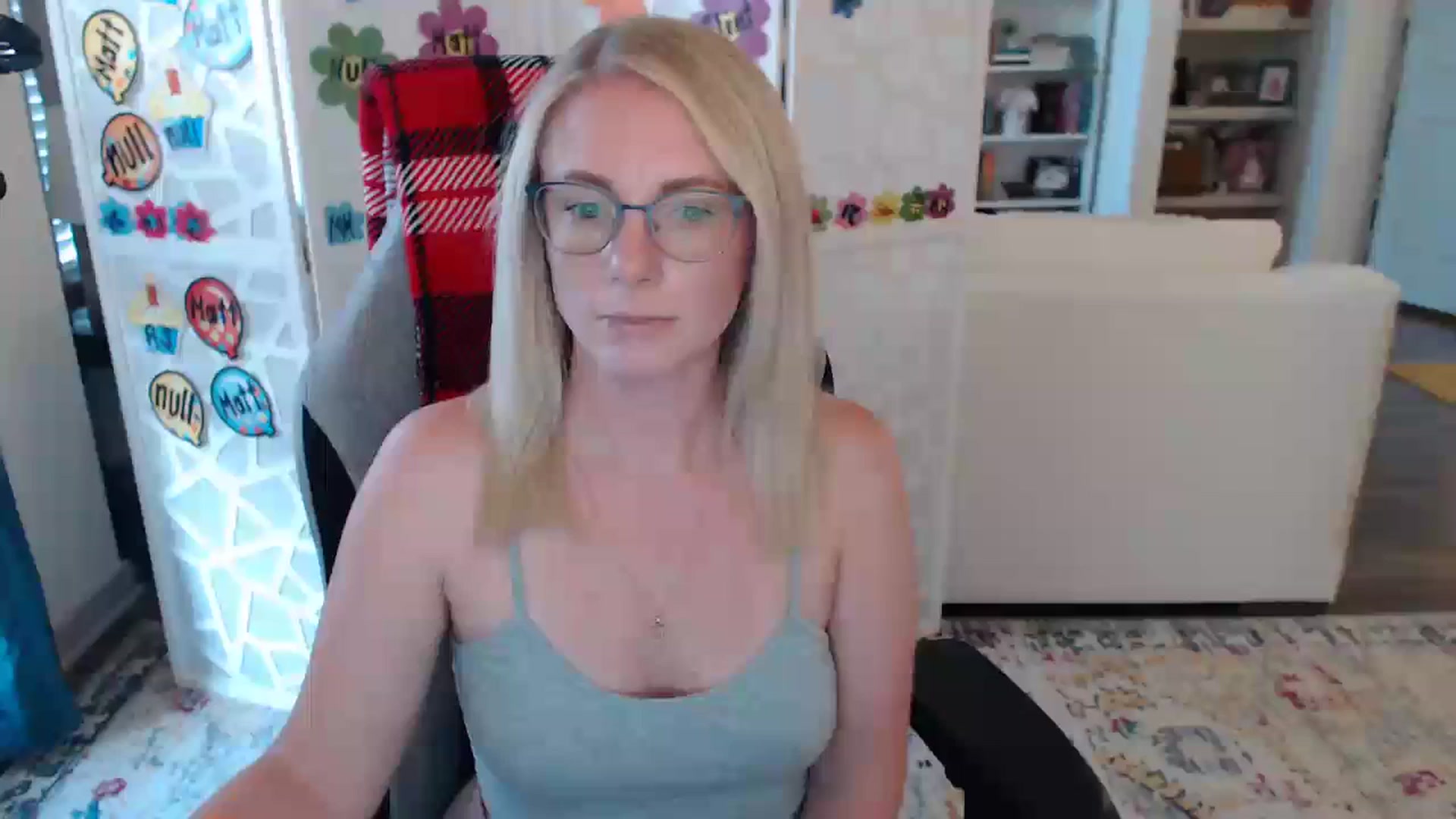 Gallery image thumbnail from TeecakeAvery's myfreecams stream on, 06/13/2023, 01:29 image 14 of 20