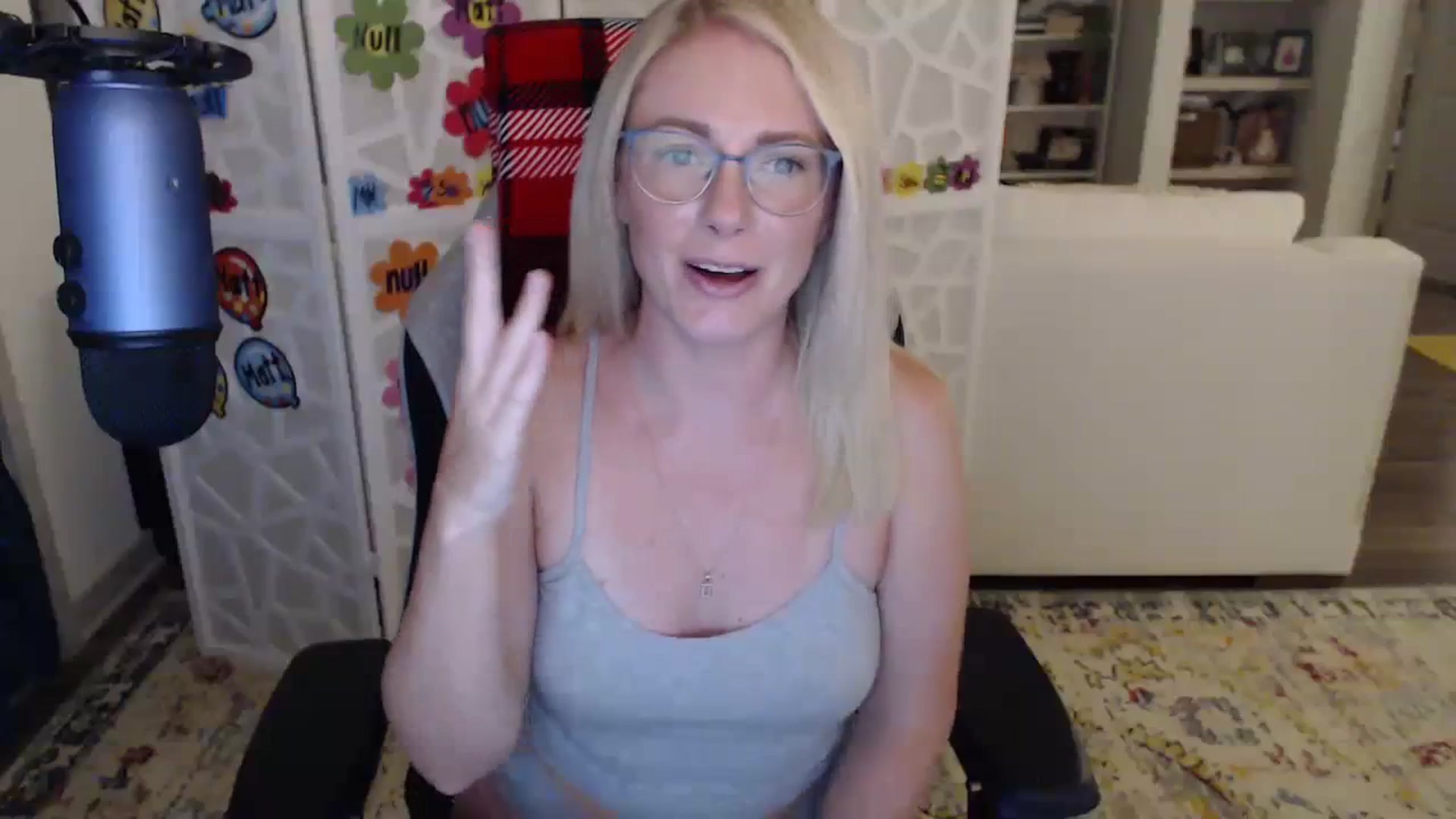 Gallery image thumbnail from TeecakeAvery's myfreecams stream on, 06/13/2023, 03:06 image 4 of 20