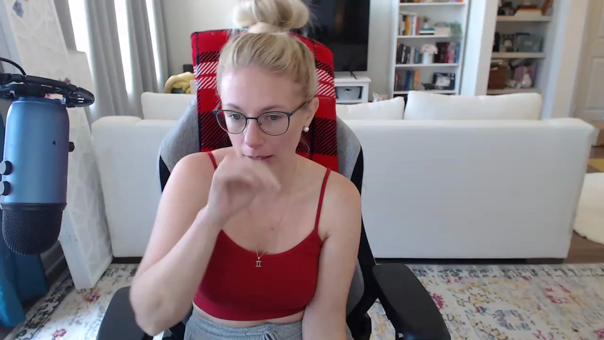 Gallery image thumbnail from TeecakeAvery's myfreecams stream on, 06/25/2023, 20:11 image 5 of 20
