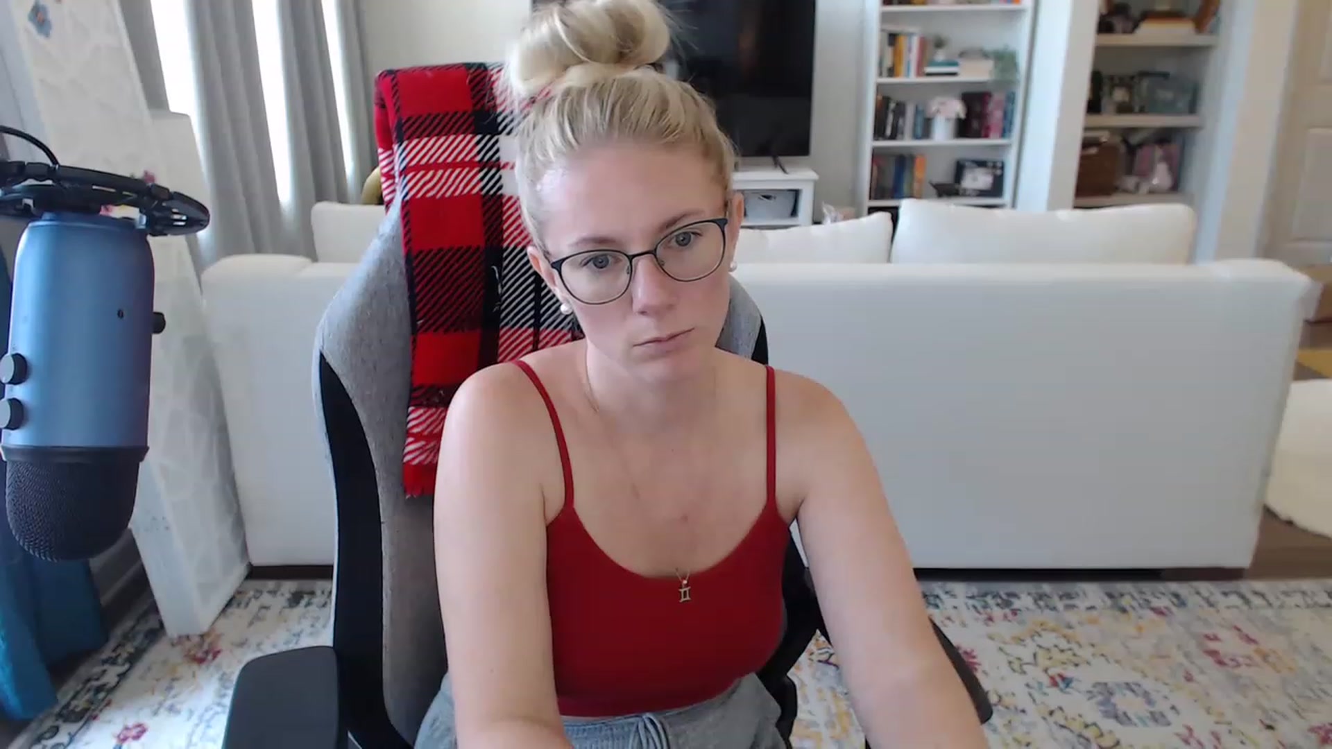 Gallery image thumbnail from TeecakeAvery's myfreecams stream on, 06/25/2023, 20:11 image 18 of 20