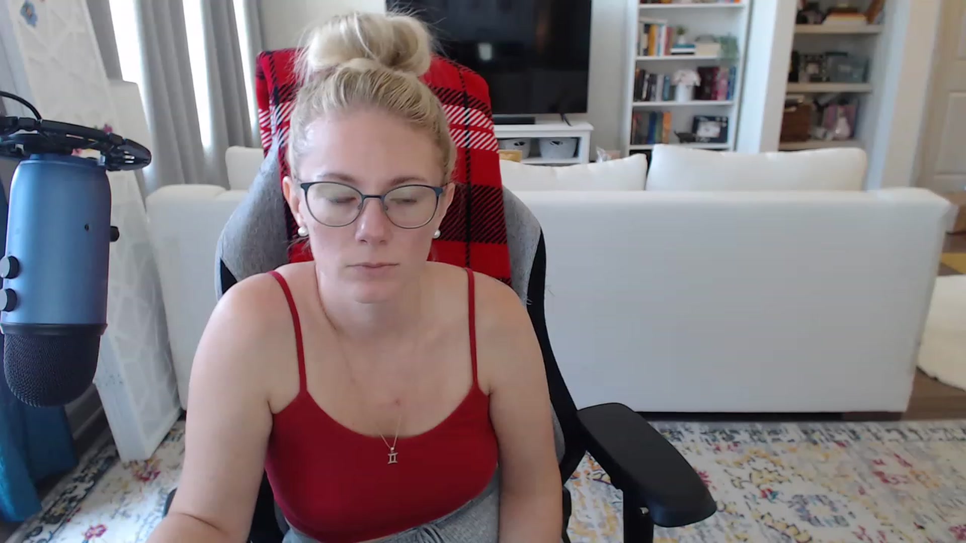 Gallery image thumbnail from TeecakeAvery's myfreecams stream on, 06/25/2023, 20:11 image 16 of 20