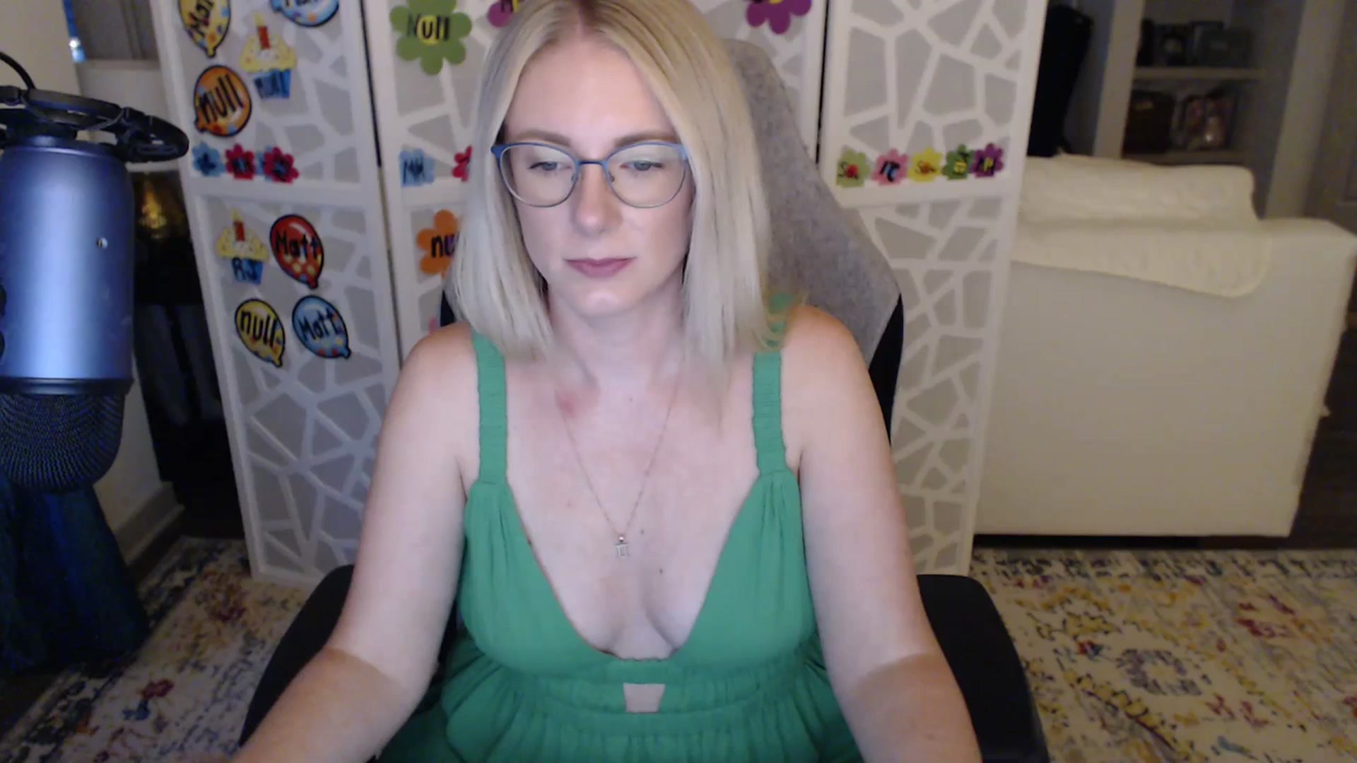 Gallery image thumbnail from TeecakeAvery's myfreecams stream on, 07/01/2023, 02:09 image 12 of 20