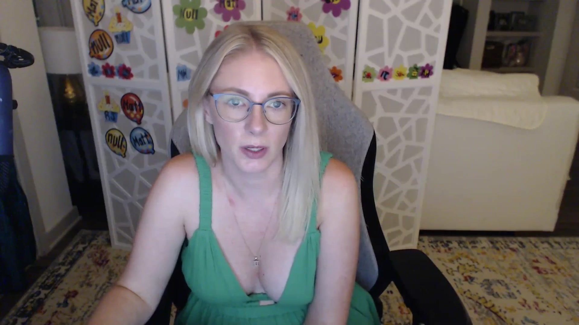 Gallery image thumbnail from TeecakeAvery's myfreecams stream on, 07/01/2023, 03:55 image 6 of 20