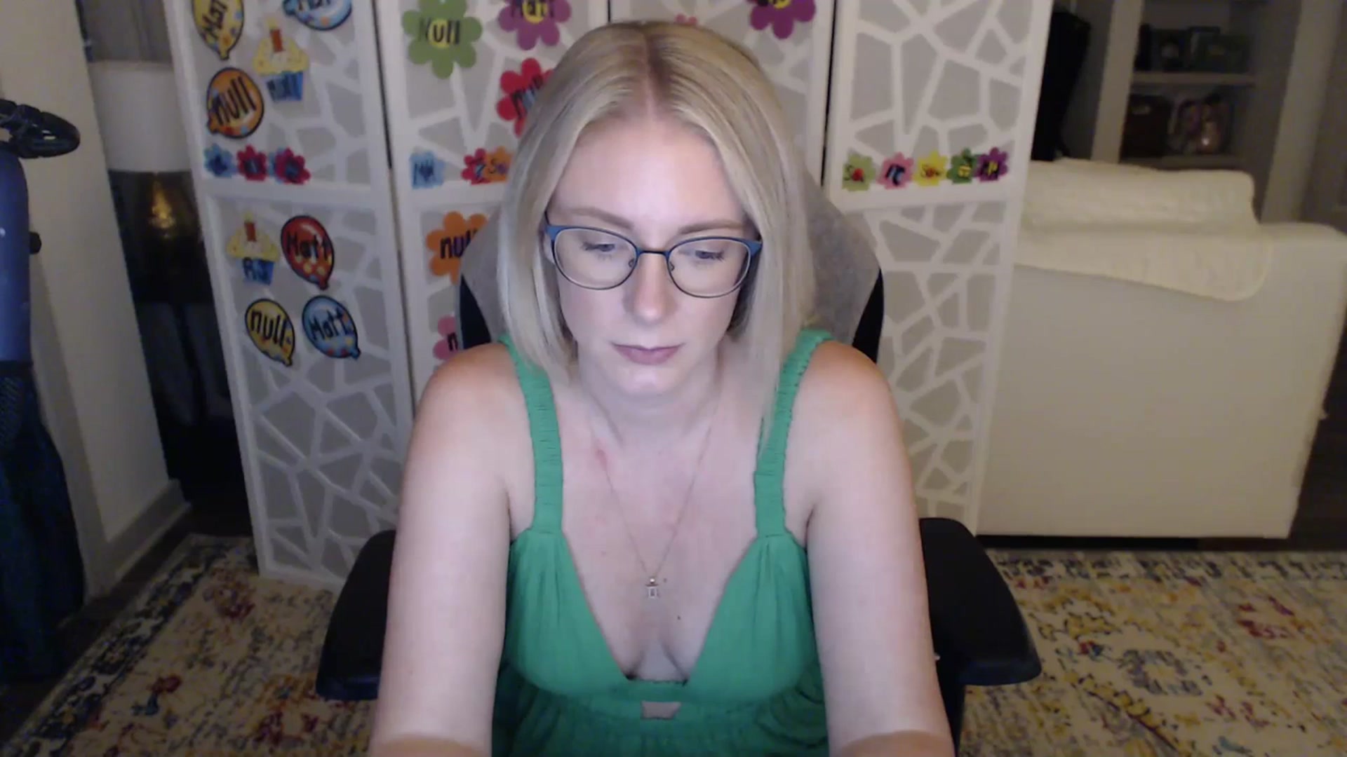 Gallery image thumbnail from TeecakeAvery's myfreecams stream on, 07/01/2023, 03:55 image 12 of 20