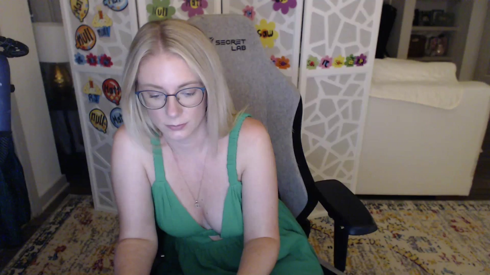 Gallery image thumbnail from TeecakeAvery's myfreecams stream on, 07/01/2023, 03:55 image 18 of 20