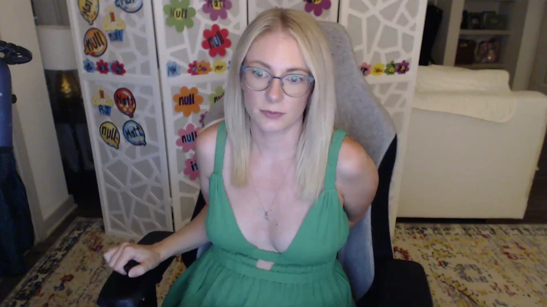 Gallery image thumbnail from TeecakeAvery's myfreecams stream on, 07/01/2023, 03:55 image 4 of 20