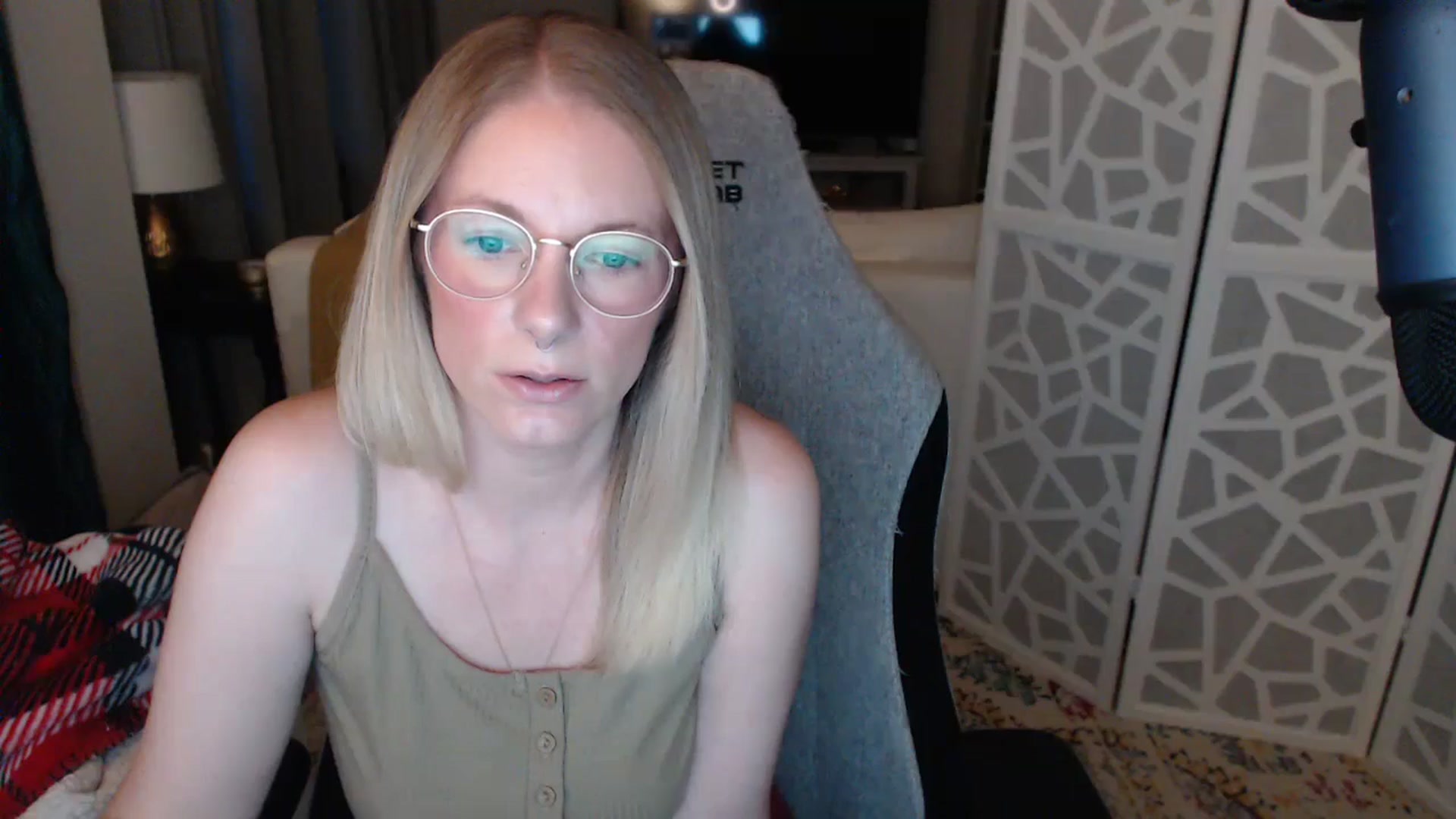 Gallery image thumbnail from Teecaketv's myfreecams stream on, 04/26/2024, 02:01 image 2 of 20