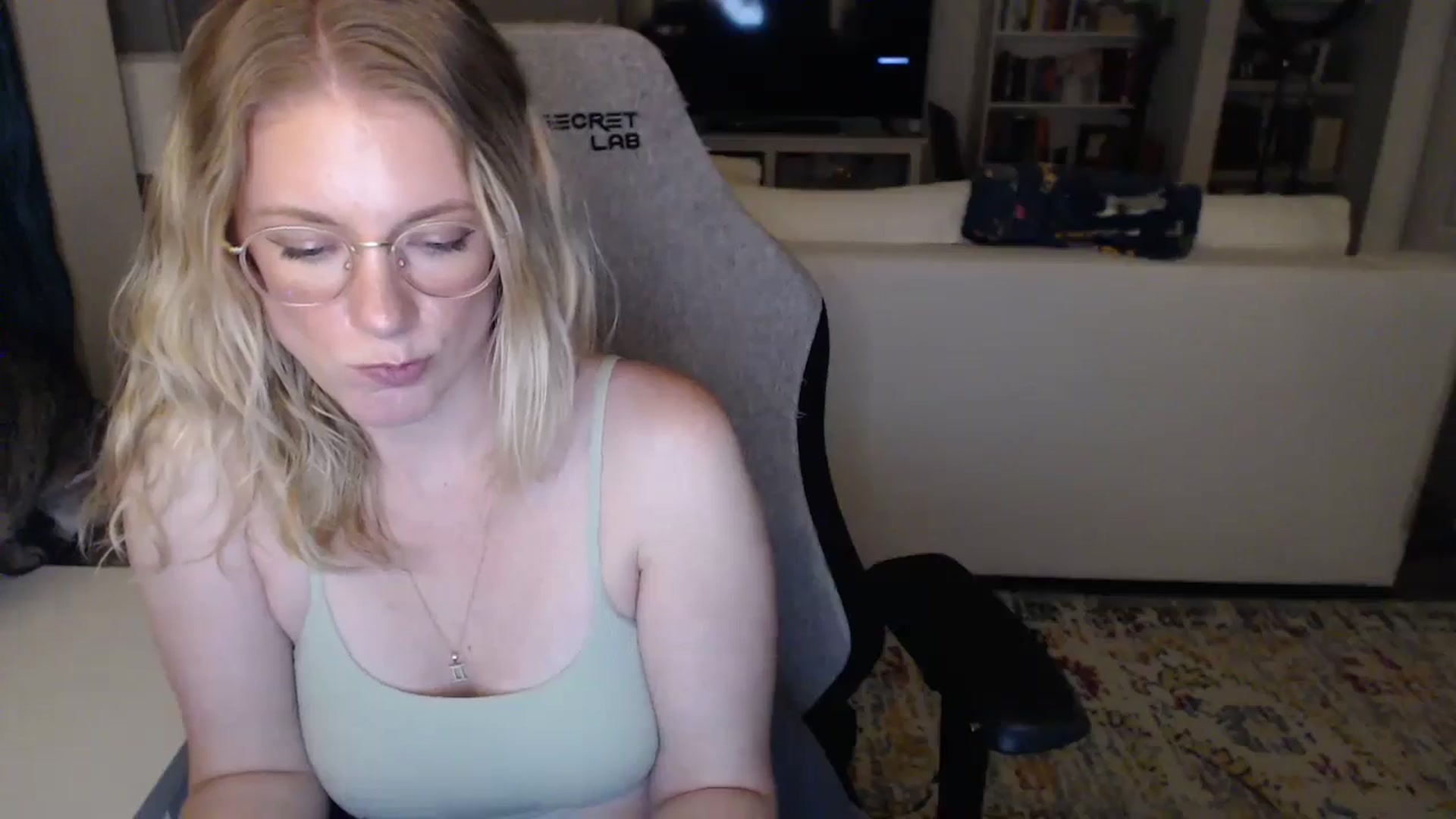 Gallery image thumbnail from Teecaketv's myfreecams stream on, 05/14/2024, 02:00 image 20 of 20
