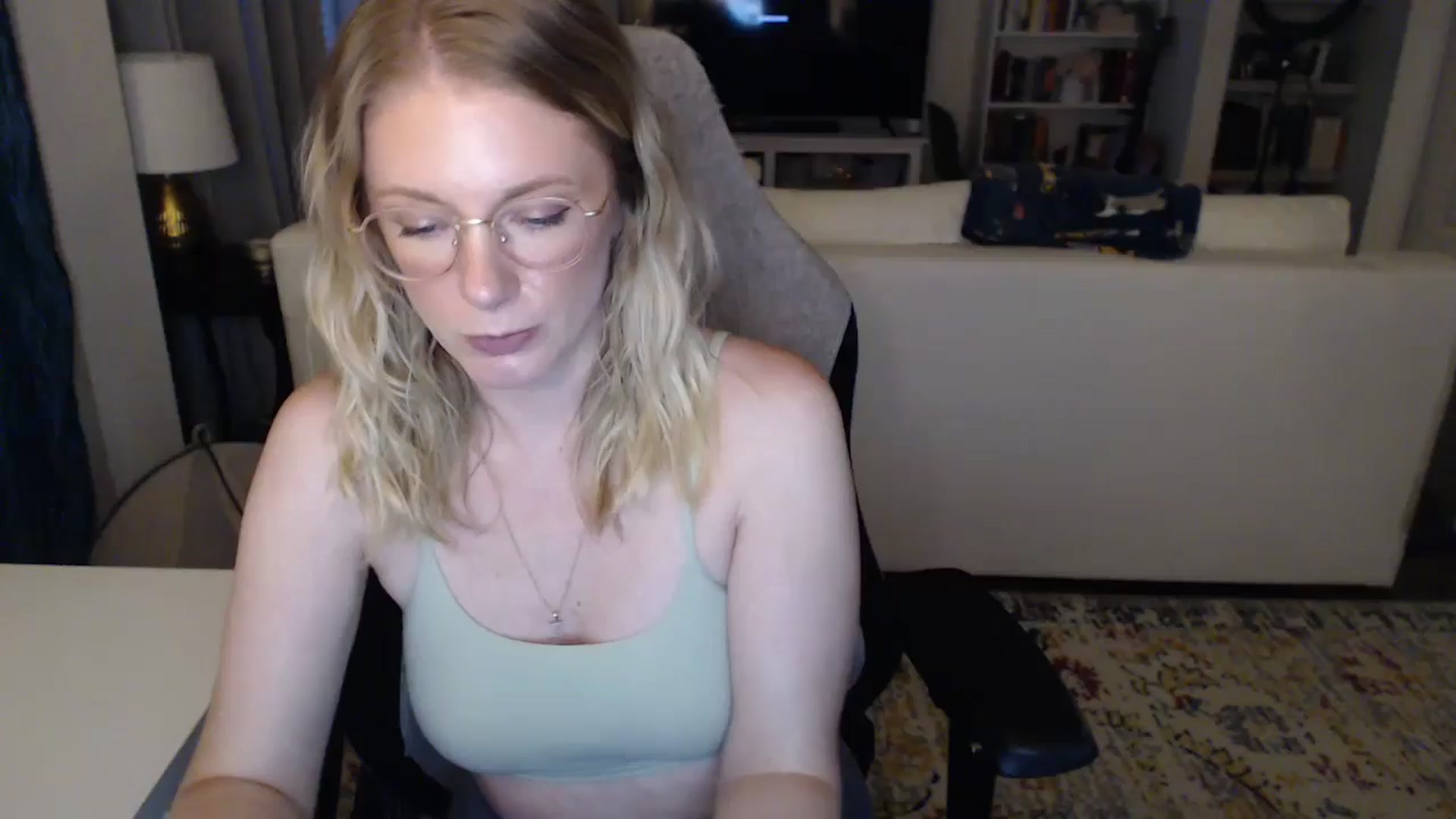 Gallery image thumbnail from Teecaketv's myfreecams stream on, 05/14/2024, 02:00 image 16 of 20
