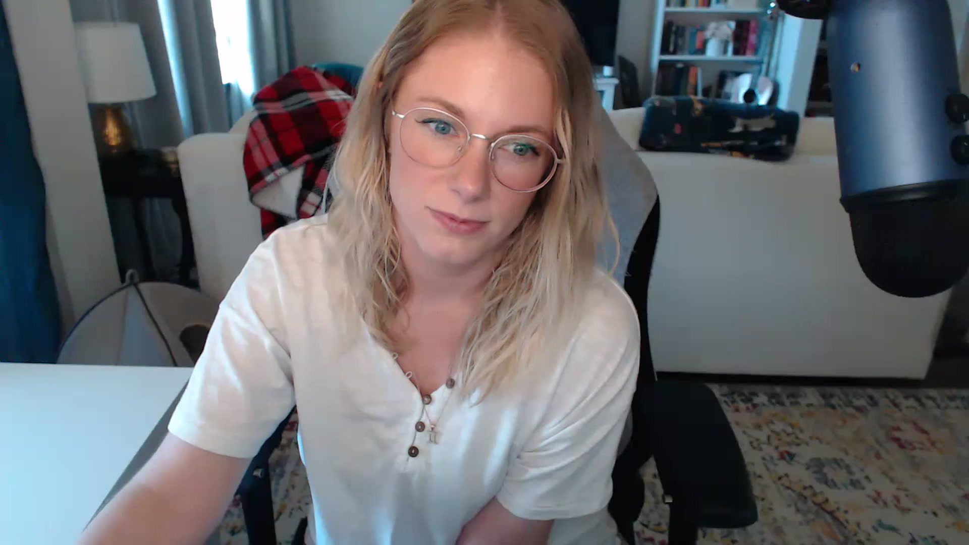 Gallery image thumbnail from Teecaketv's myfreecams stream on, 05/14/2024, 02:00 image 6 of 20
