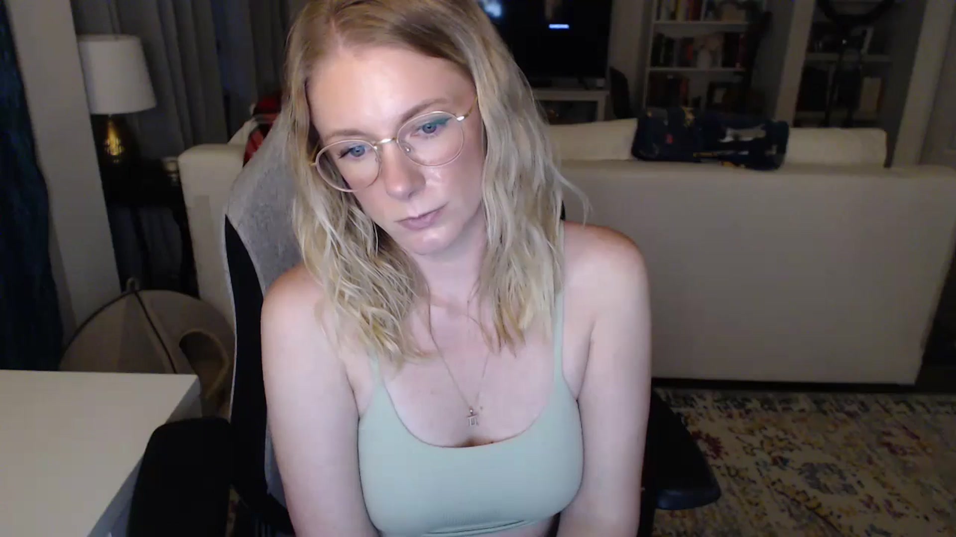 Gallery image thumbnail from Teecaketv's myfreecams stream on, 05/14/2024, 02:00 image 18 of 20