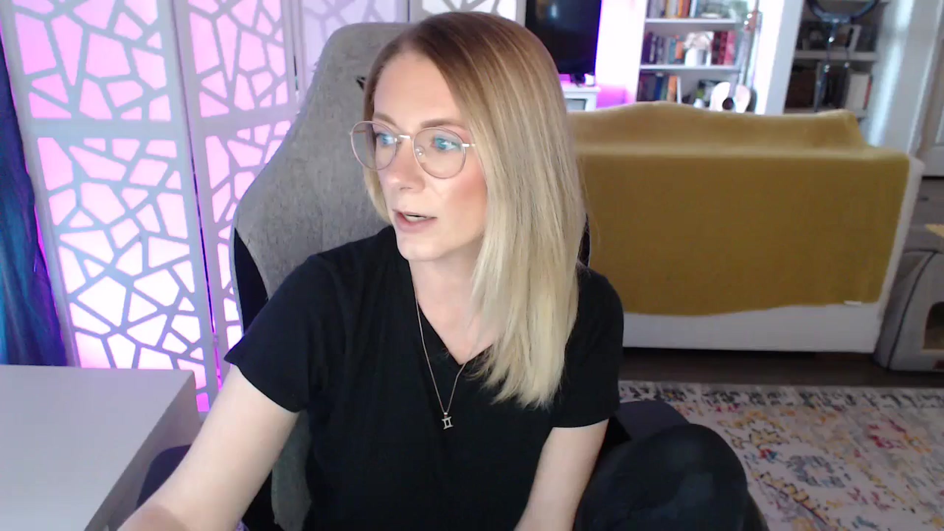 Gallery image thumbnail from Teecaketv's myfreecams stream on, 05/15/2024, 03:07 image 5 of 20