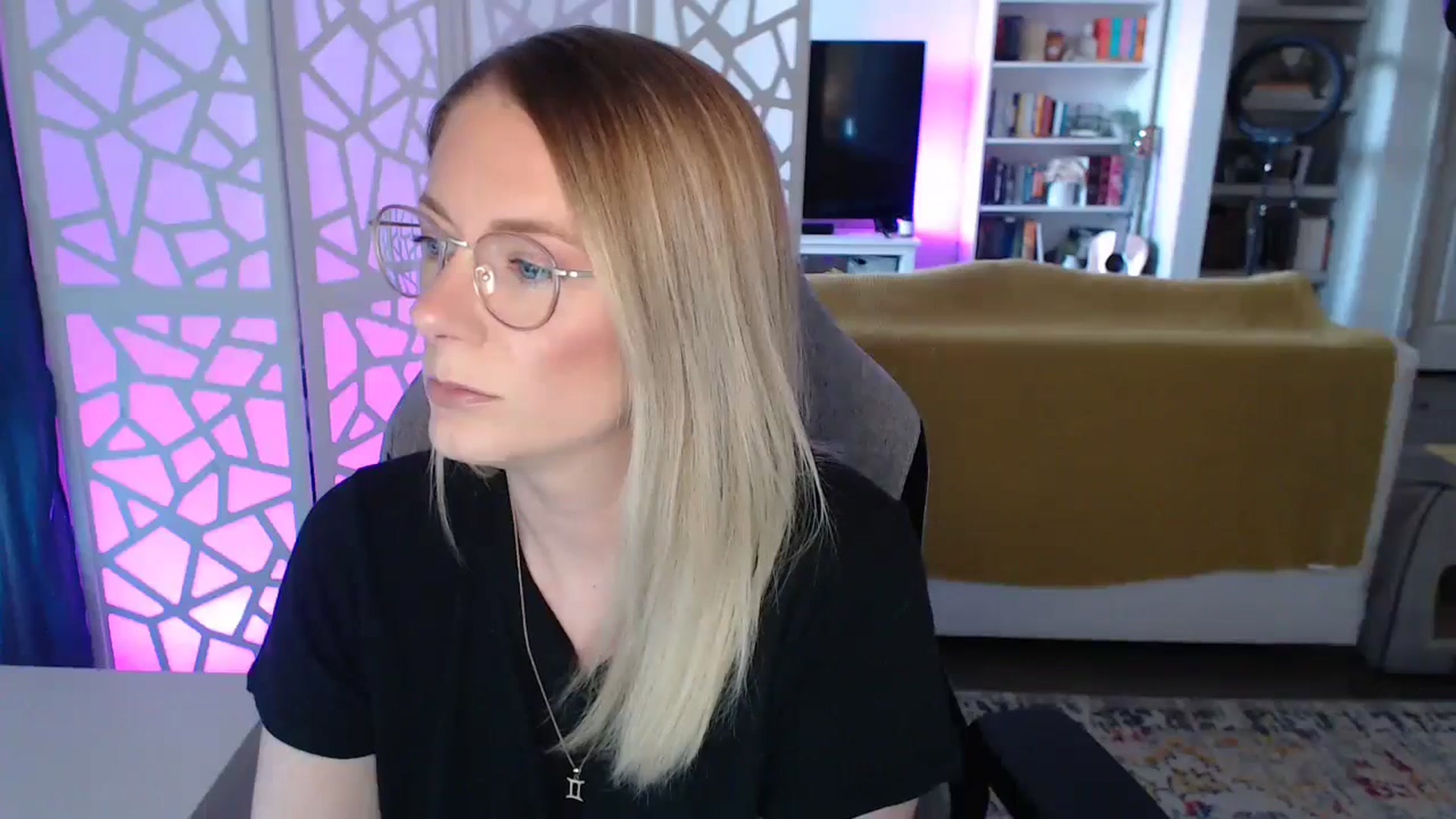 Gallery image thumbnail from Teecaketv's myfreecams stream on, 05/15/2024, 03:07 image 2 of 20