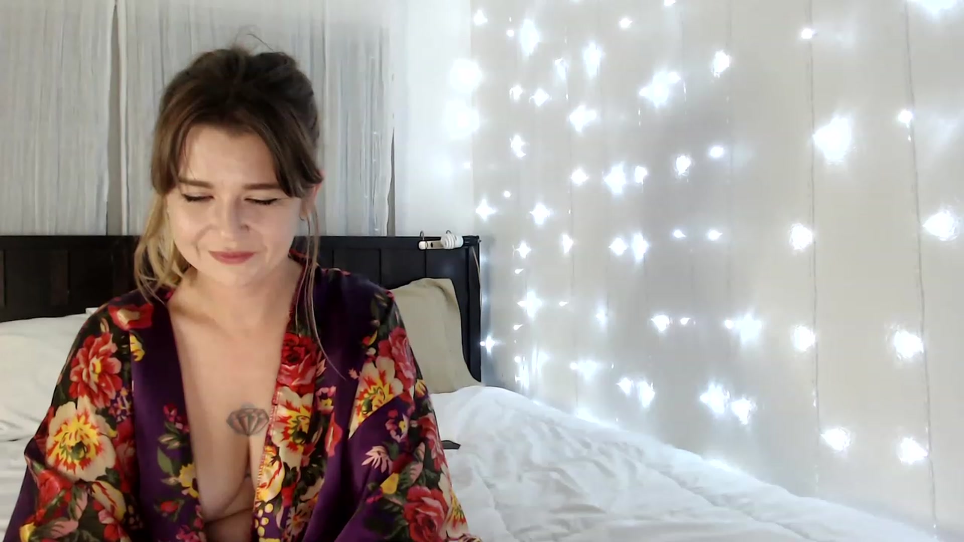 Gallery image thumbnail from Teegra_'s myfreecams stream on, 05/08/2023, 05:37 image 17 of 20