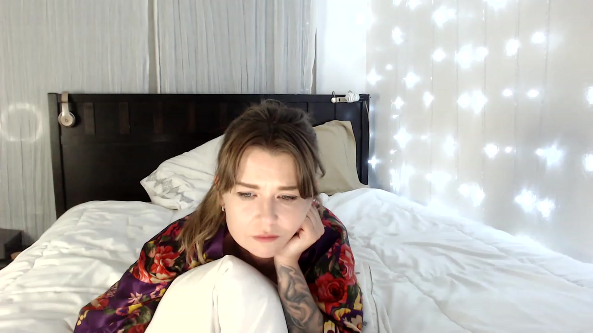 Gallery image thumbnail from Teegra_'s myfreecams stream on, 05/08/2023, 05:52 image 13 of 20
