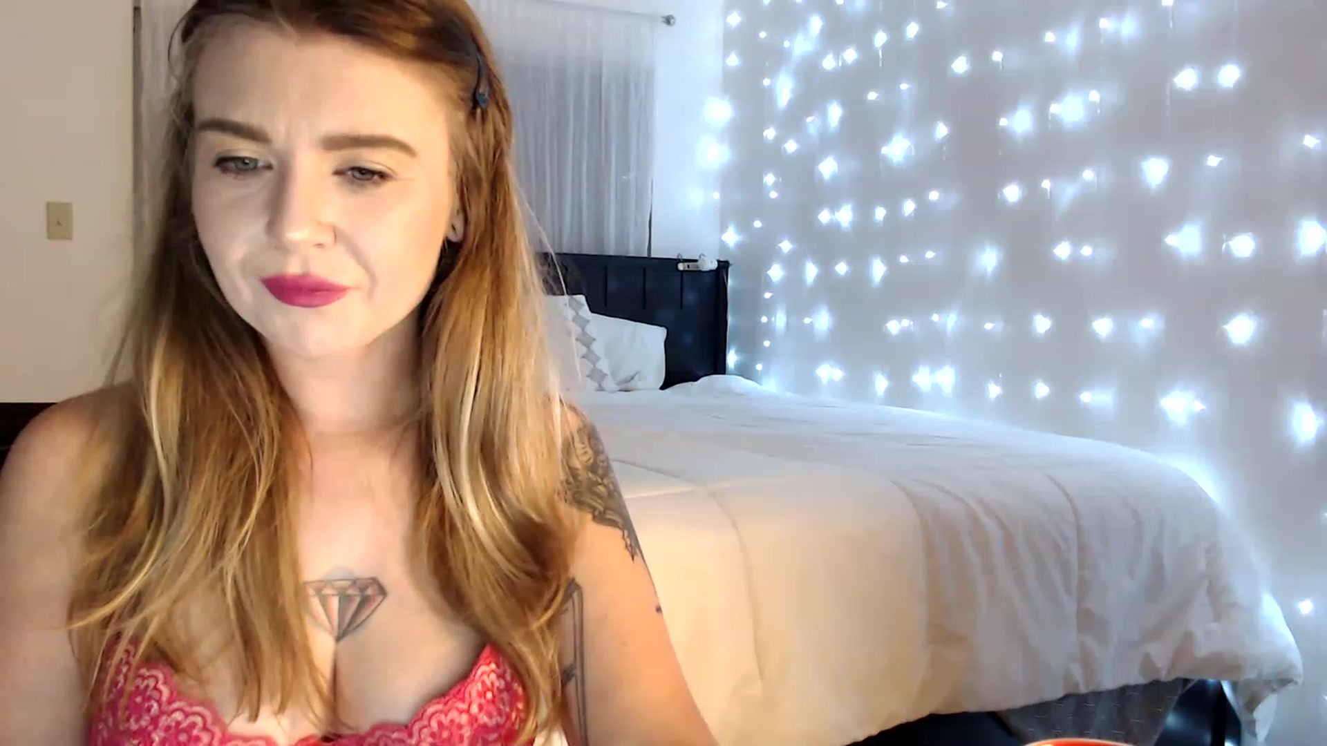 Gallery image thumbnail from Teegra_'s myfreecams stream on, 05/25/2023, 06:33 image 5 of 20