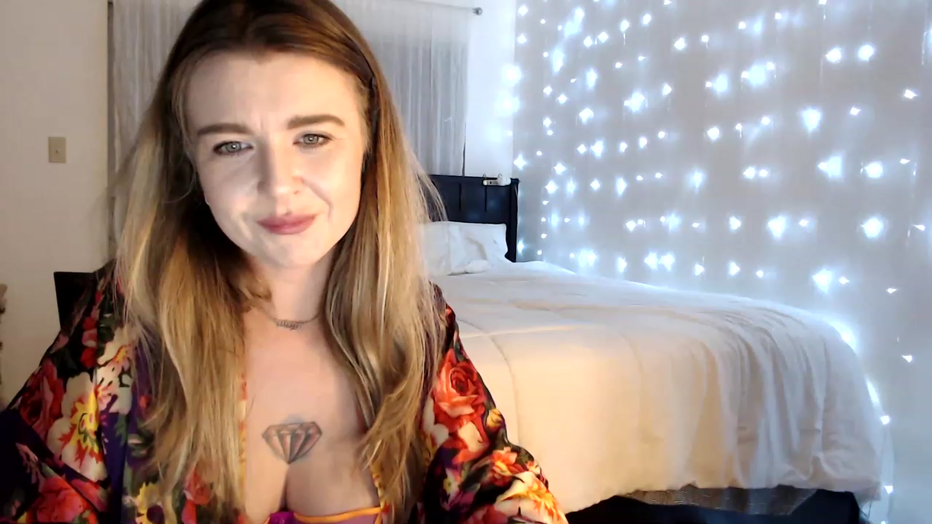 Gallery image thumbnail from Teegra_'s myfreecams stream on, 05/26/2023, 07:02 image 18 of 20