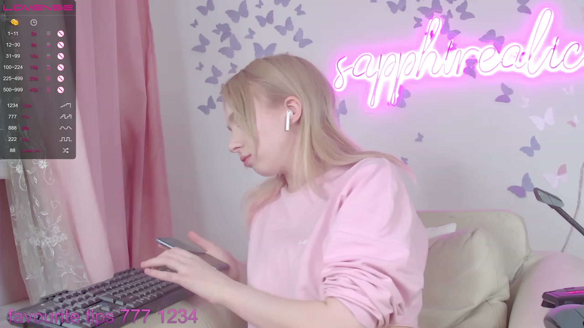 Gallery image thumbnail from Teentatalla's myfreecams stream on, 05/09/2023, 13:39 image 14 of 20