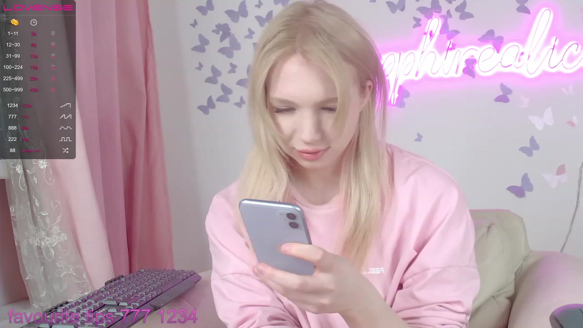 Gallery image thumbnail from Teentatalla's myfreecams stream on, 05/09/2023, 13:39 image 4 of 20